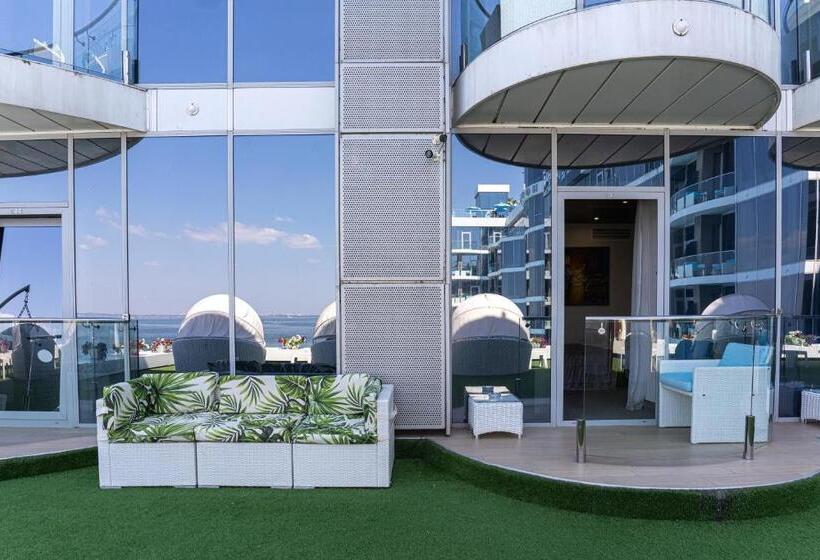 اتاق اساندارد با چشم‌انداز جانبی به دریا, Nemo Hotel Resort & Spa