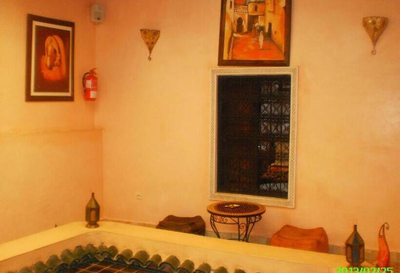 Chambre Economy, Riad Anass Al Ouali