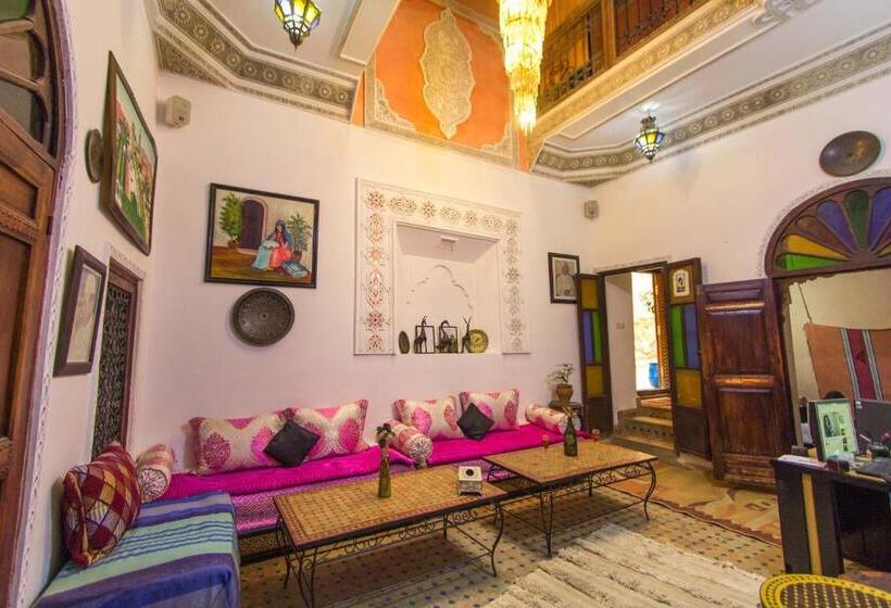 Economy Room, Riad Anass Al Ouali