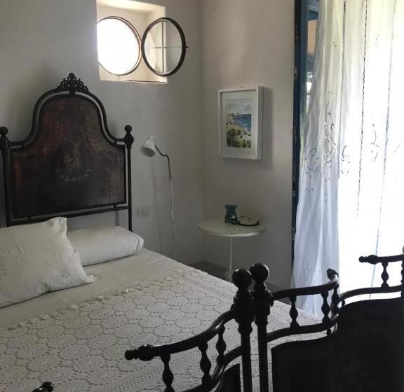 اتاق استاندارد, B&b Al Salvatore Di Lipari