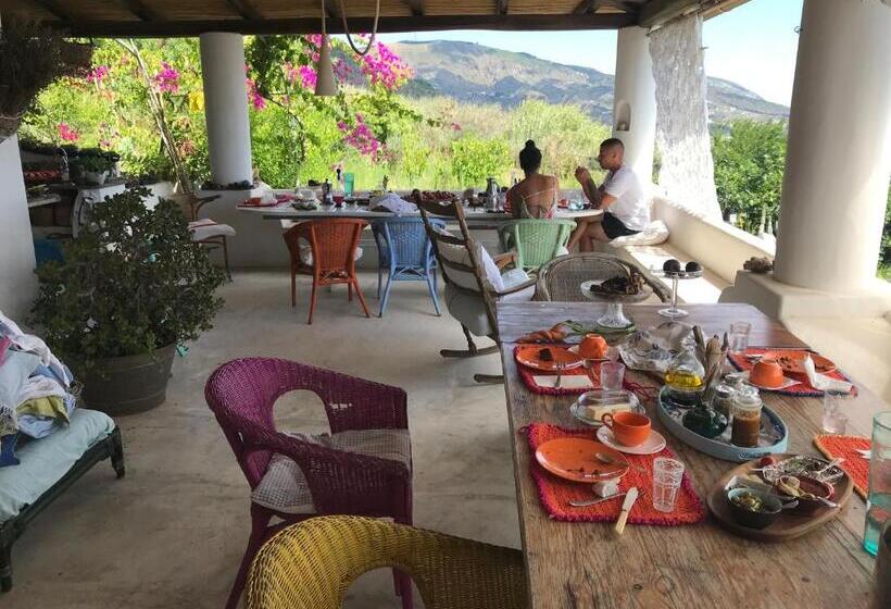 اتاق استاندارد, B&b Al Salvatore Di Lipari