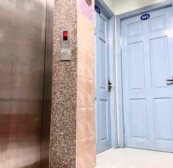 اتاق استاندارد با تخت بزرگ, Khách Sạn Phát Lộc