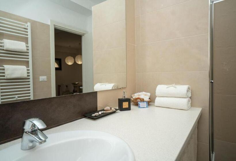 آپارتمان لوکس 1 خوابه, La Casetta Di Chiara B&b