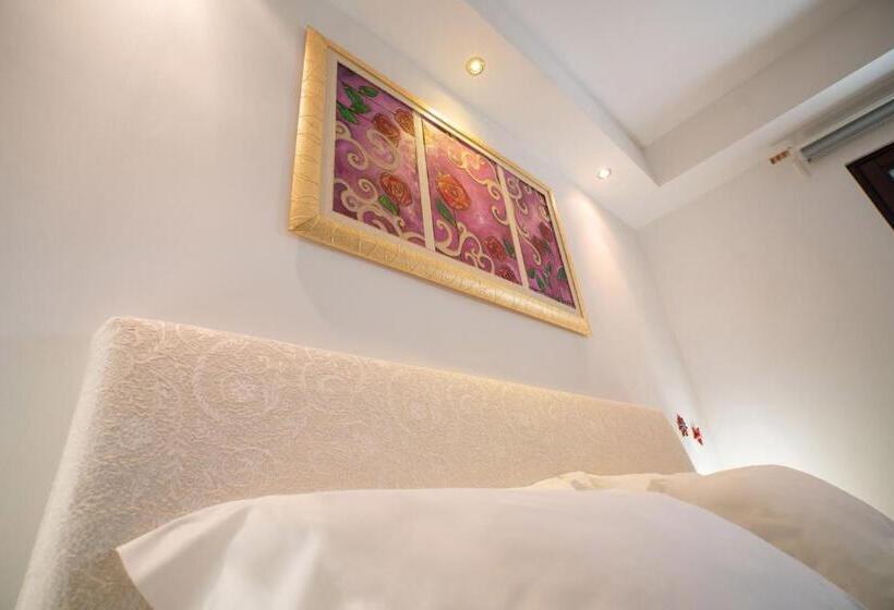 آپارتمان لوکس 1 خوابه, La Casetta Di Chiara B&b