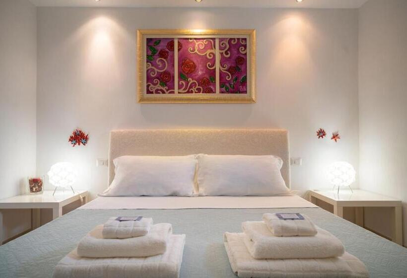 آپارتمان لوکس 1 خوابه, La Casetta Di Chiara B&b