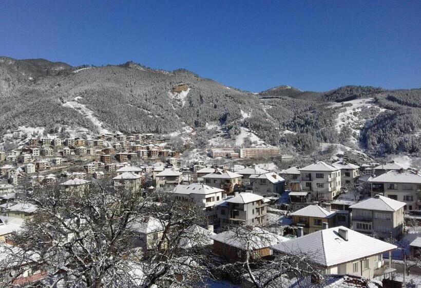 آپارتمان 3 خوابه, къща за гости солакови