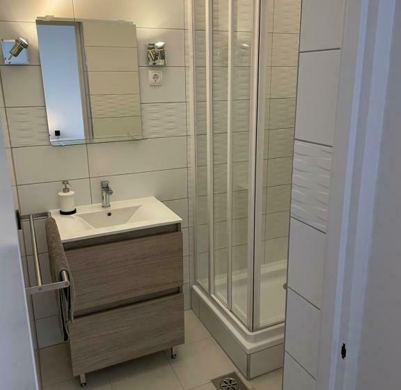 اتاق استاندارد, Pingvin Cukrászda Apartman Felső Szint