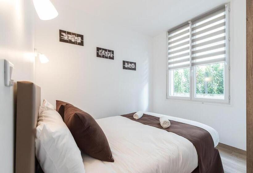 آپارتمان 2 خوابه, Sleep In Antibes City Port