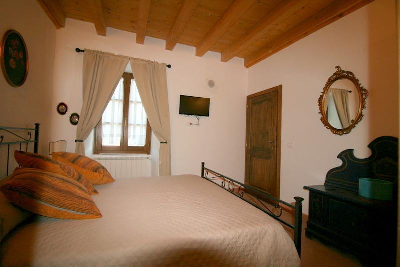 اتاق استاندارد با تخت بزرگ, B&b Castello Malaspina Di Tresana