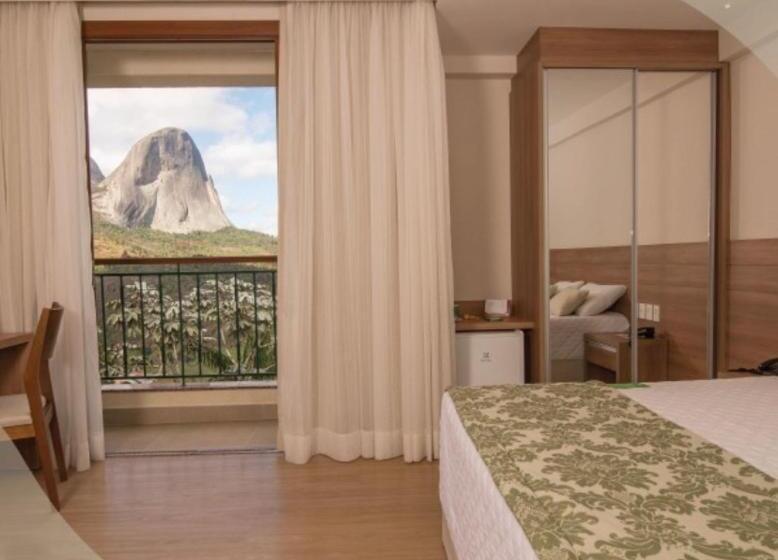 سوییت با چشم‌انداز کوه, Cond Vista Azul