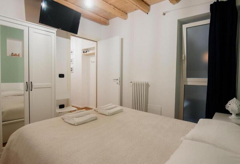 اتاق استاندارد, Nell Antico Borgo B&b