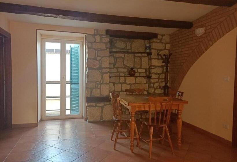 خانه 1 خوابه, Deattellis House Intero Appartamento