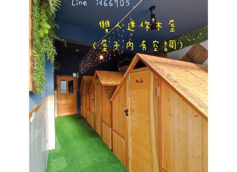 کلبه ییلاقی, 棚棚屋室內帳篷民宿inn