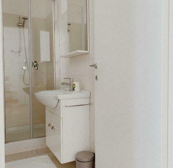 اتاق استاندارد, B&b La Finestra Sul Porto