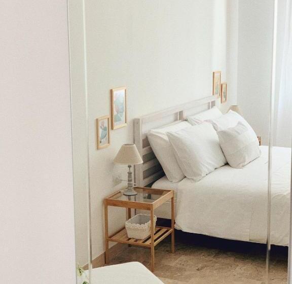اتاق استاندارد, B&b La Finestra Sul Porto