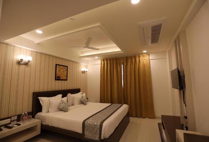 اتاق لوکس, Click Collection Jaipur, Sindhi Camp