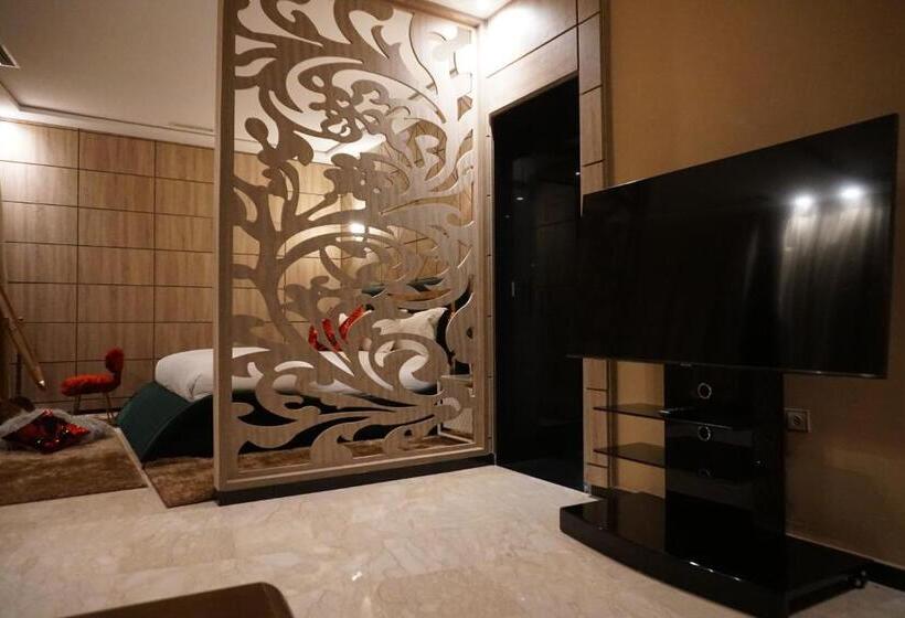 سوییت لوکس, Hôtel Volubilis Meknès