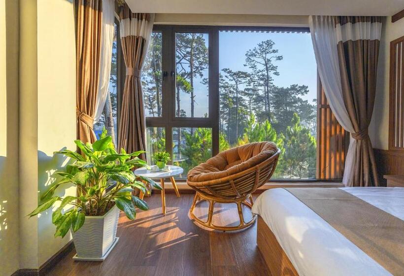 اتاق استاندارد با چشم‌انداز دریاچه, Khai Ngoc