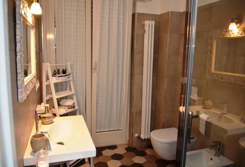 اتاق استاندارد سه نفره, La Sciabbega B&b