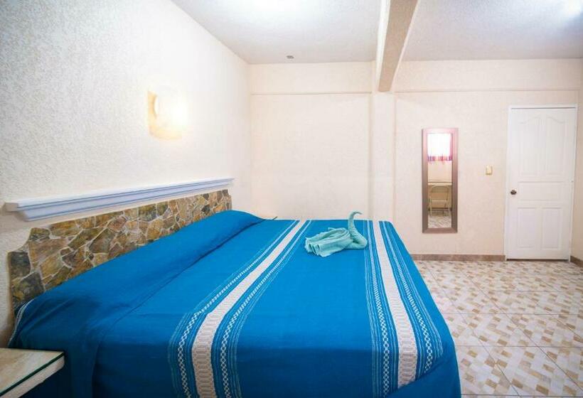 Deluxe Suite King Bed, Peninsula Stays Executive