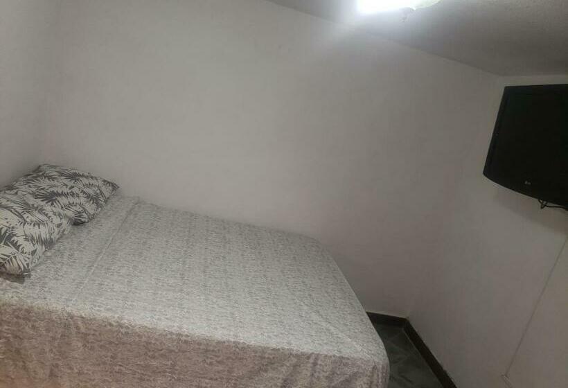 اتاق استاندارد یک نفره, Hostal Hollywood Inn Ii
