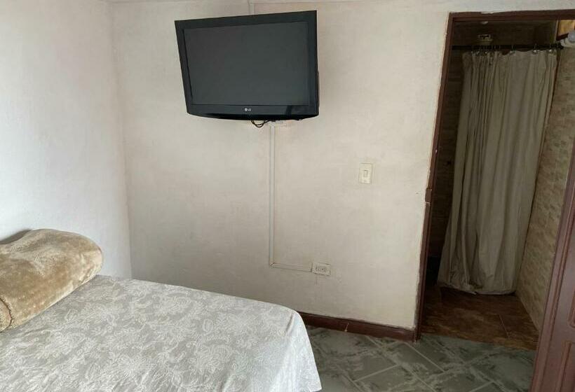 اتاق استاندارد یک نفره, Hostal Hollywood Inn Ii