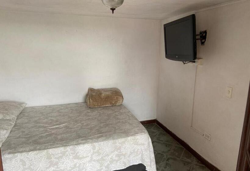 اتاق استاندارد, Hostal Hollywood Inn Ii