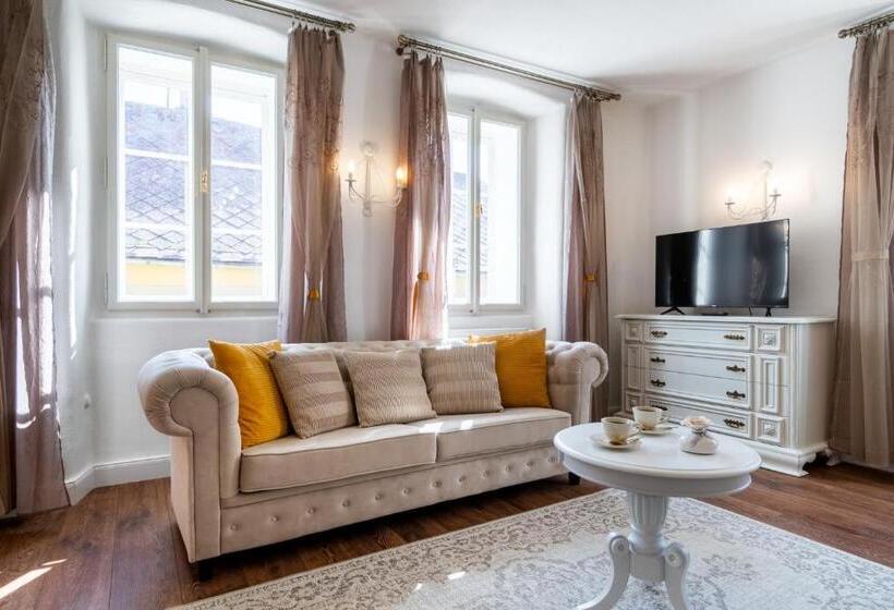 سوییت سوپریور, Boutique Hotel Soukeníkův Dům