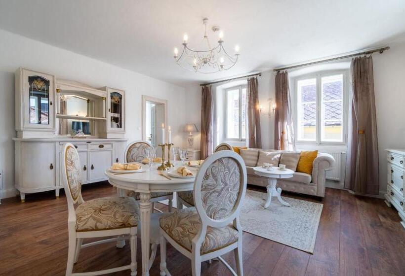 سوییت سوپریور, Boutique Hotel Soukeníkův Dům