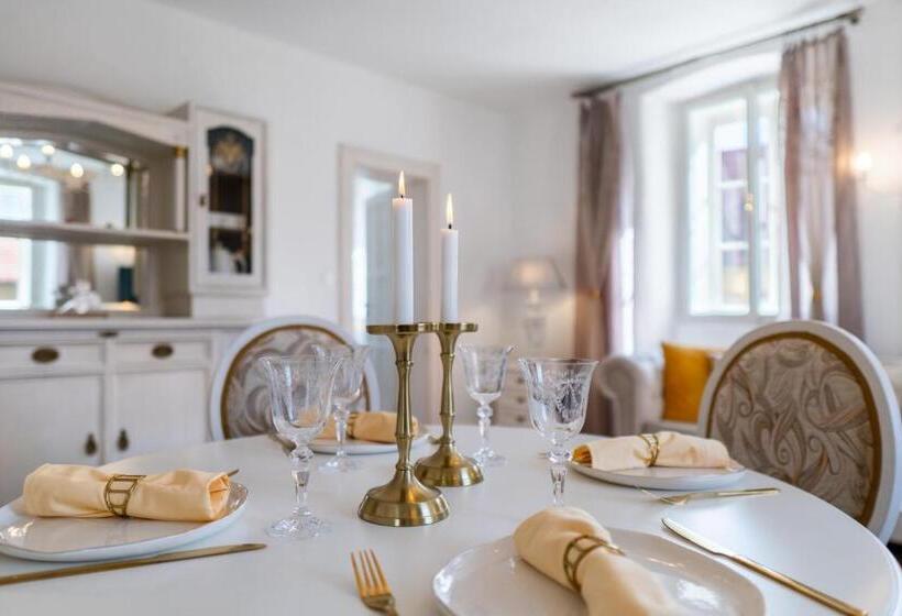 سوییت سوپریور, Boutique Hotel Soukeníkův Dům