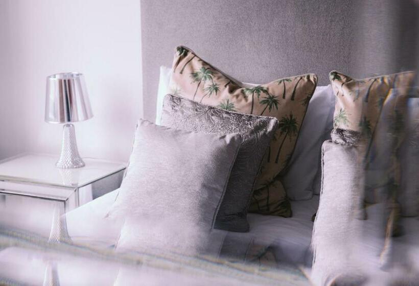 اتاق استاندارد با سرویس بهداشتی مشترک, Haven House Rooms, Barry