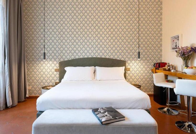 اتاق استاندارد سه نفره, Spirit Of Florence Boutique Rooms