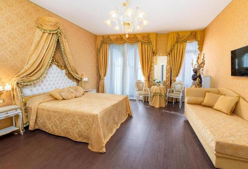 سوئیت با چشم‌انداز, La Veneziana Boutique Rooms