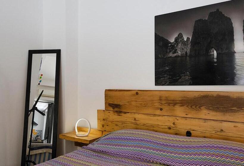 اتاق لوکس با تخت بزرگ, Numero20 B&b