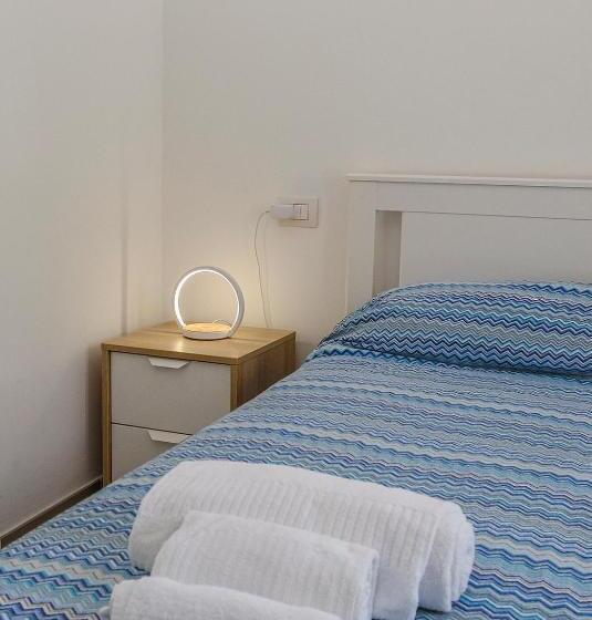 اتاق خانوادگی, Numero20 B&b