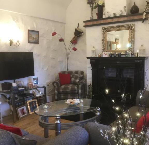 اتاق لوکس, Tullybeggs B&b
