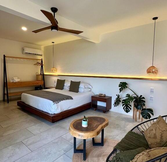 اتاق لوکس با بالکن, Casa Bicachi   Adults Only