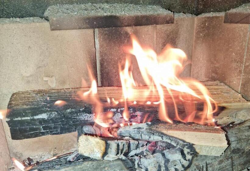 استودیو خانوادگی, къща томови,стаи за гости