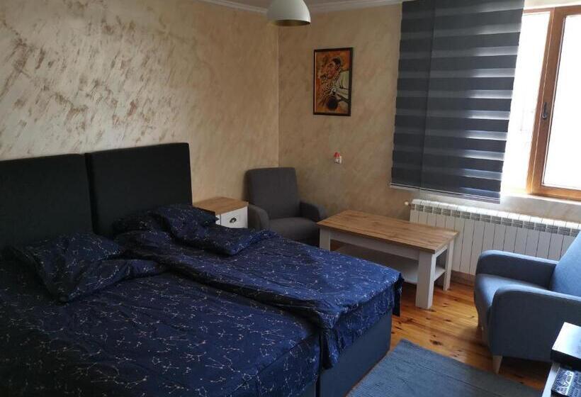 اتاق لوکس, къща томови,стаи за гости