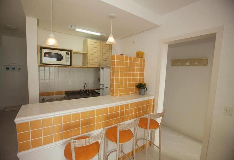 آپارتمان 2 خوابه با بالکن, Entremares Residence
