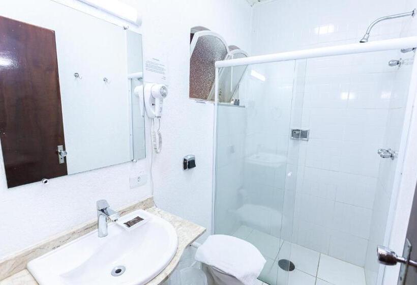 اتاق استاندارد سه تخته با بالکن, Velinn Hotel Geneve