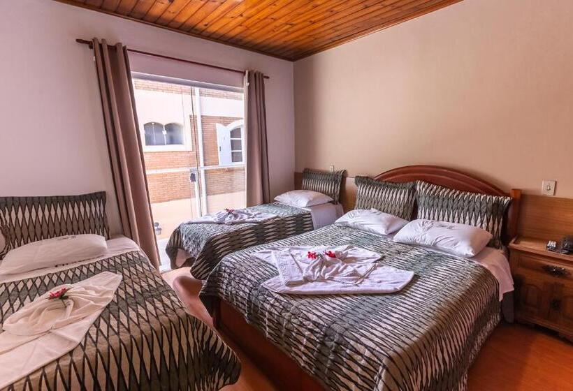 اتاق استاندارد سه تخته با بالکن, Velinn Hotel Geneve