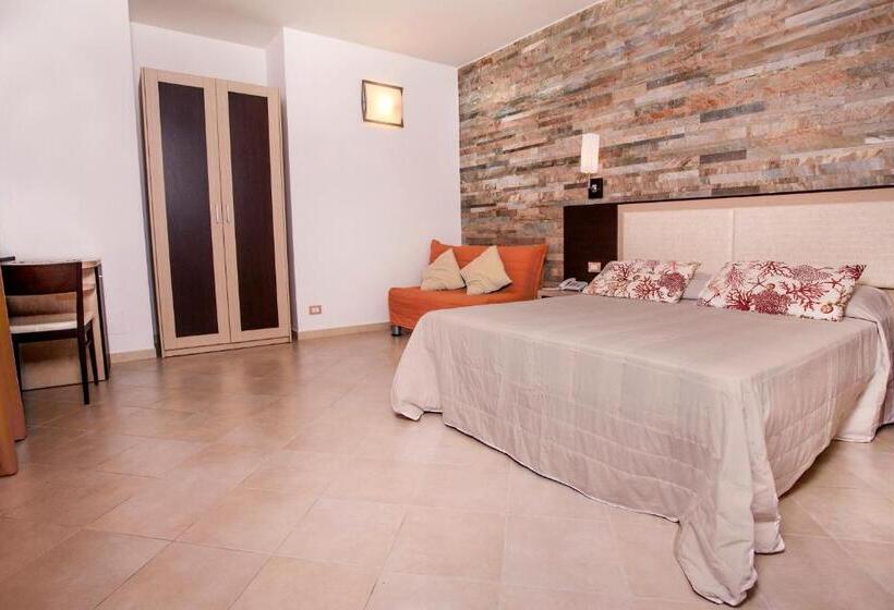 سوییت جونیور, Green Paradise Resort