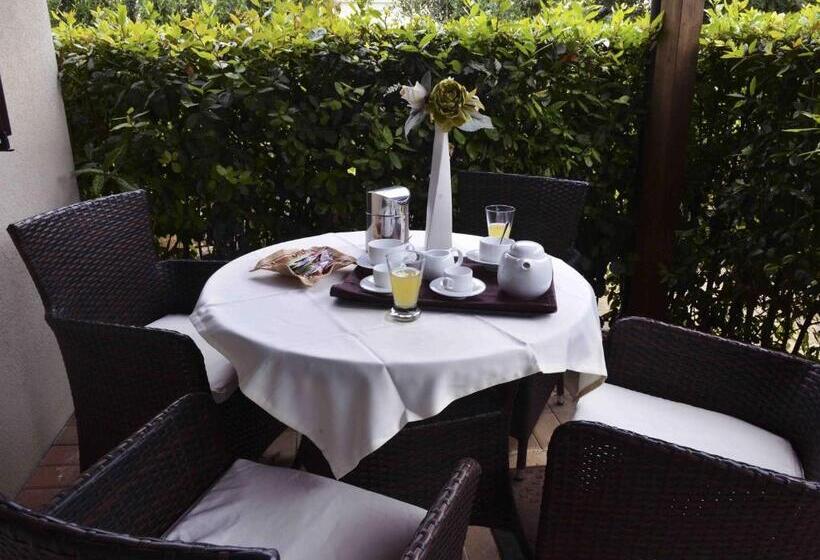 بانگلوی استاندارد, Green Paradise Resort