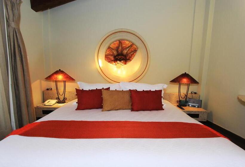 سوییت جونیور, Plaza Gallery Hotel Boutique