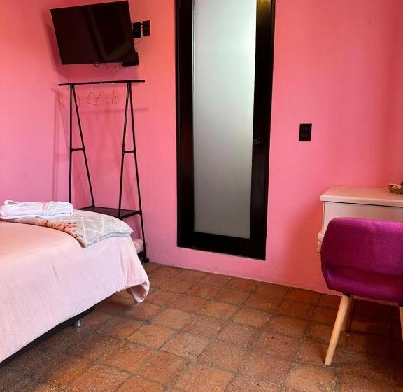 اتاق لوکس یک تخته, Casa Rosa Hotel & Spa