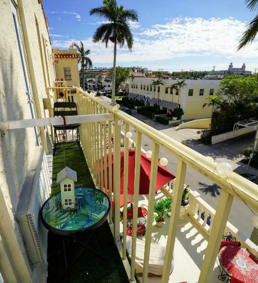استودیو استاندارد با بالکن, Palm Beach Historic Hotel With Juliette Balconies! 2 Blocks From Beach!