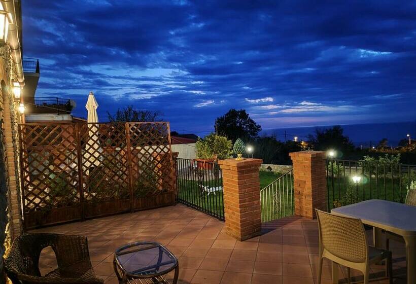 اتاق استاندارد چهار تخته, B&b Antico Casale