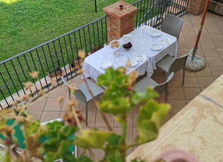اتاق استاندارد چهار تخته, B&b Antico Casale