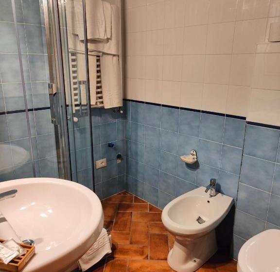 اتاق استاندارد چهارنفره با چشم‌انداز باغ, B&b Antico Casale